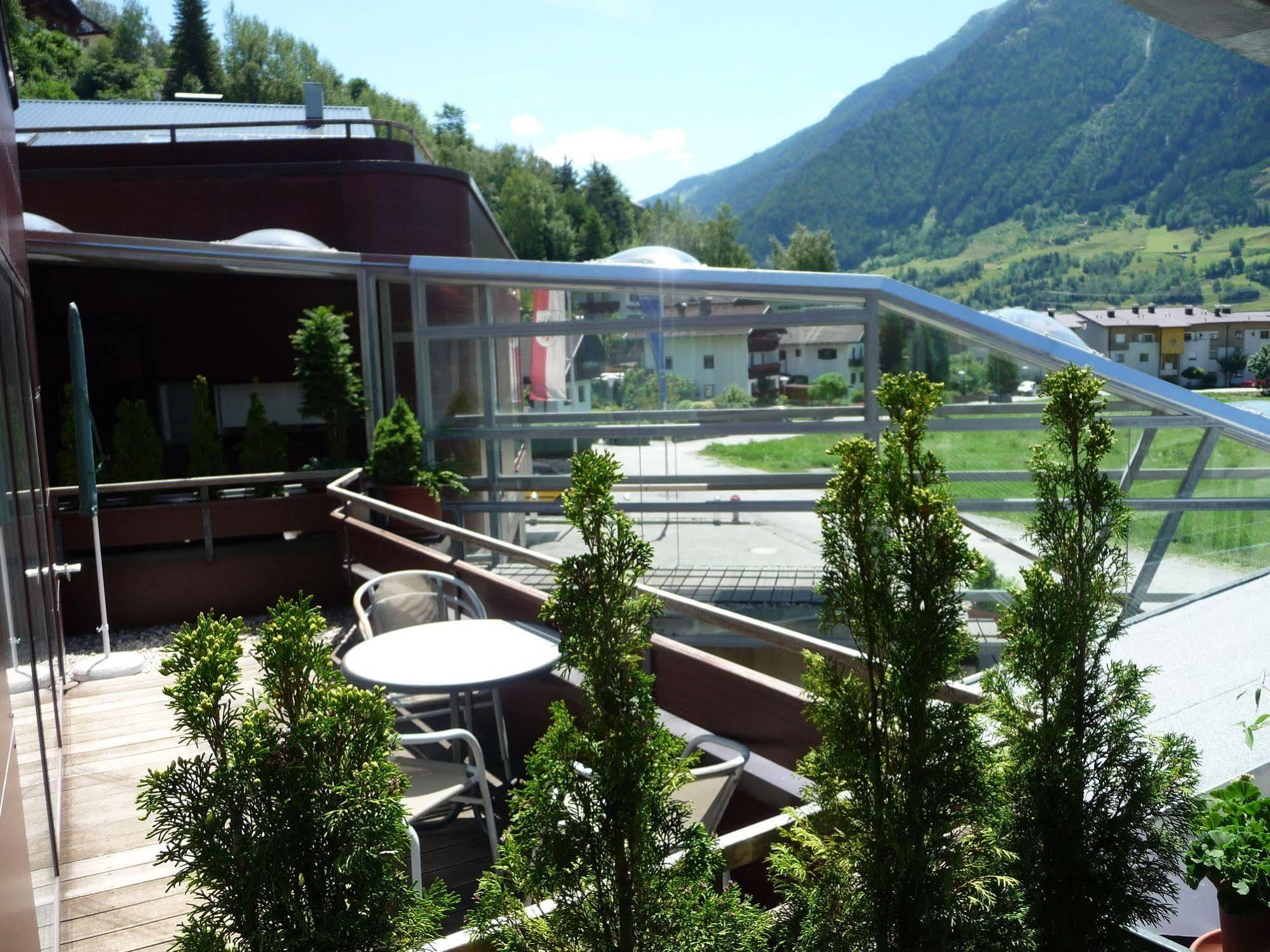 Sun Matrei Design Apartments Matrei in Osttirol Luaran gambar